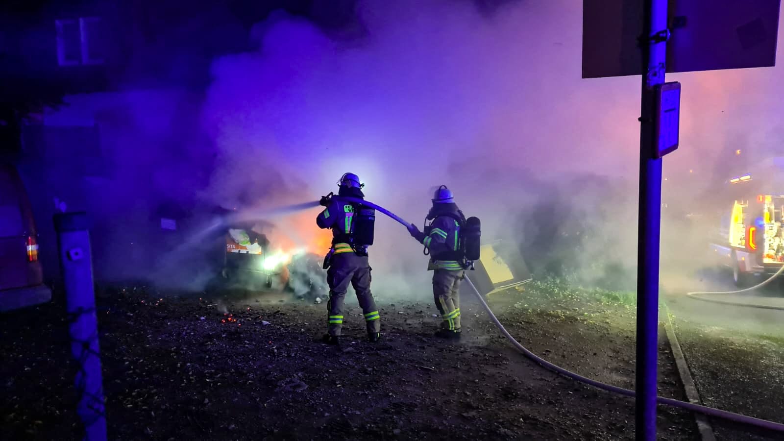 Brandserie Vor Behindertenwohnheim Reißt Nicht Ab: Polizei Sucht Nach ...