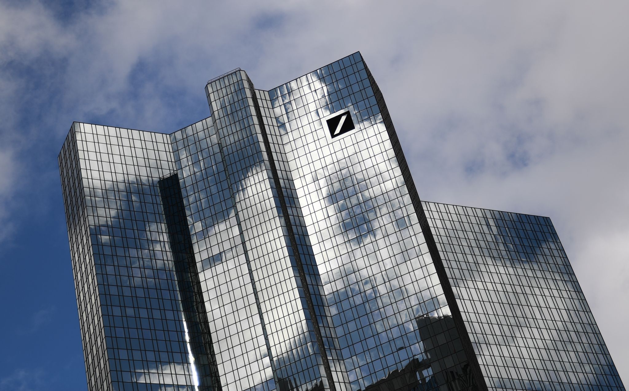 Deutsche Bank Macht Ex-Commerzbanker Zum Risikovorstand | WNOZ